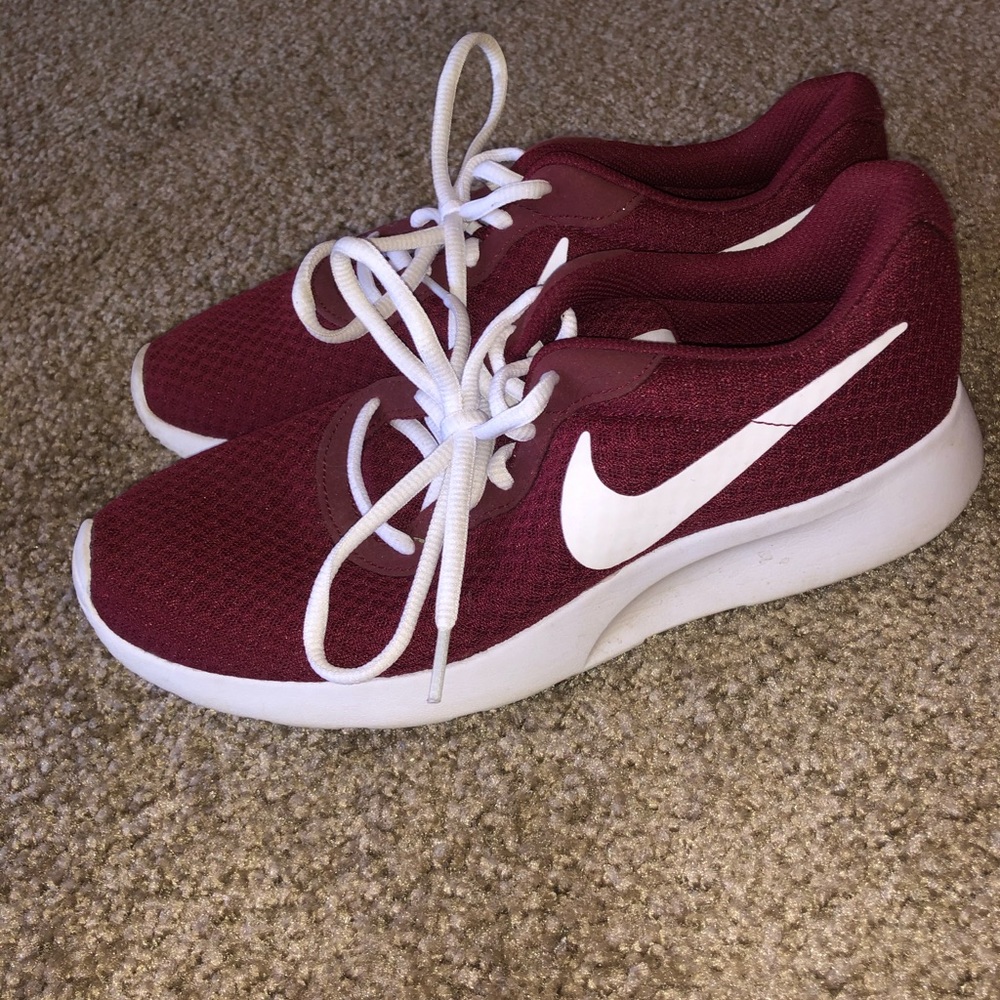 Women’s Nike Tanjun Sneaker